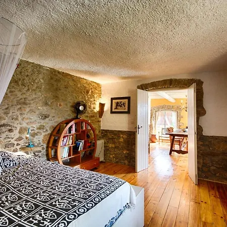 Holiday home Ca La Figuera, Casa De Pueblo Con Piscina En Costa Brava