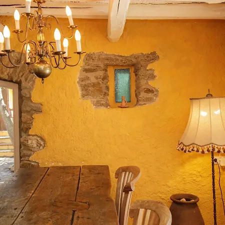 Feriehus Ca La Figuera, Casa De Pueblo Con Piscina En Costa Brava *