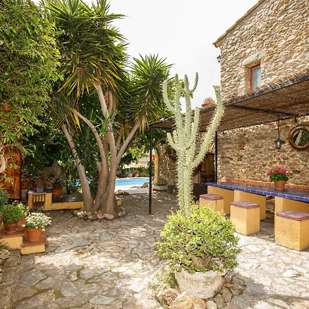 Feriehus Ca La Figuera, Casa De Pueblo Con Piscina En Costa Brava Palau Saverdera