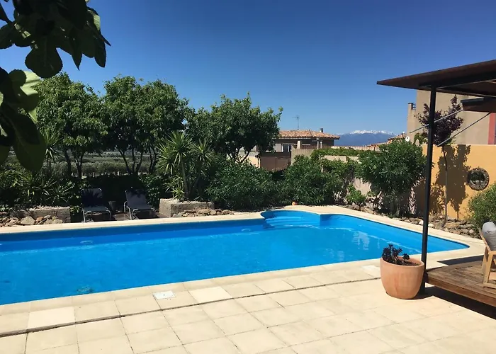 Ca La Figuera, Casa De Pueblo Con Piscina En Costa Brava Holiday home Palau Saverdera
