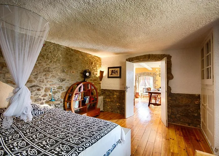Holiday home Ca La Figuera, Casa De Pueblo Con Piscina En Costa Brava