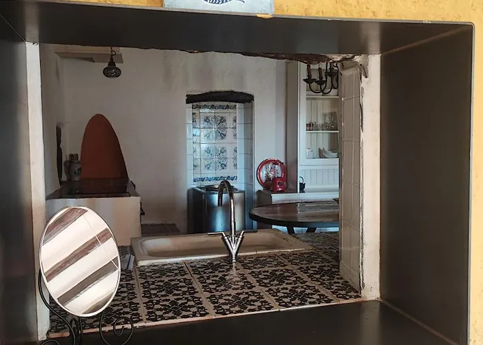 Ca La Figuera, Casa De Pueblo Con Piscina En Costa Brava Holiday home Palau Saverdera