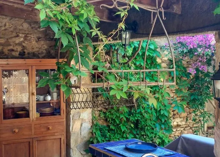 Ca La Figuera, Casa De Pueblo Con Piscina En Costa Brava Holiday home Palau Saverdera